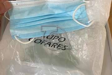 Denuncian que una farmacia de Los Llanos cobra las mascarillas quirúrgicas al precio de las de FFP2 (Foto TA)